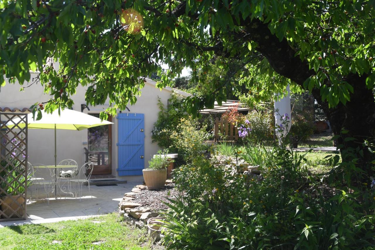 L'Ocabee Villa La Tour-d'Aigues Exterior photo