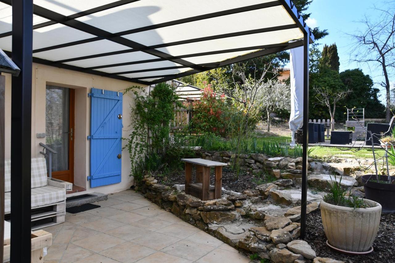 L'Ocabee Villa La Tour-d'Aigues Exterior photo