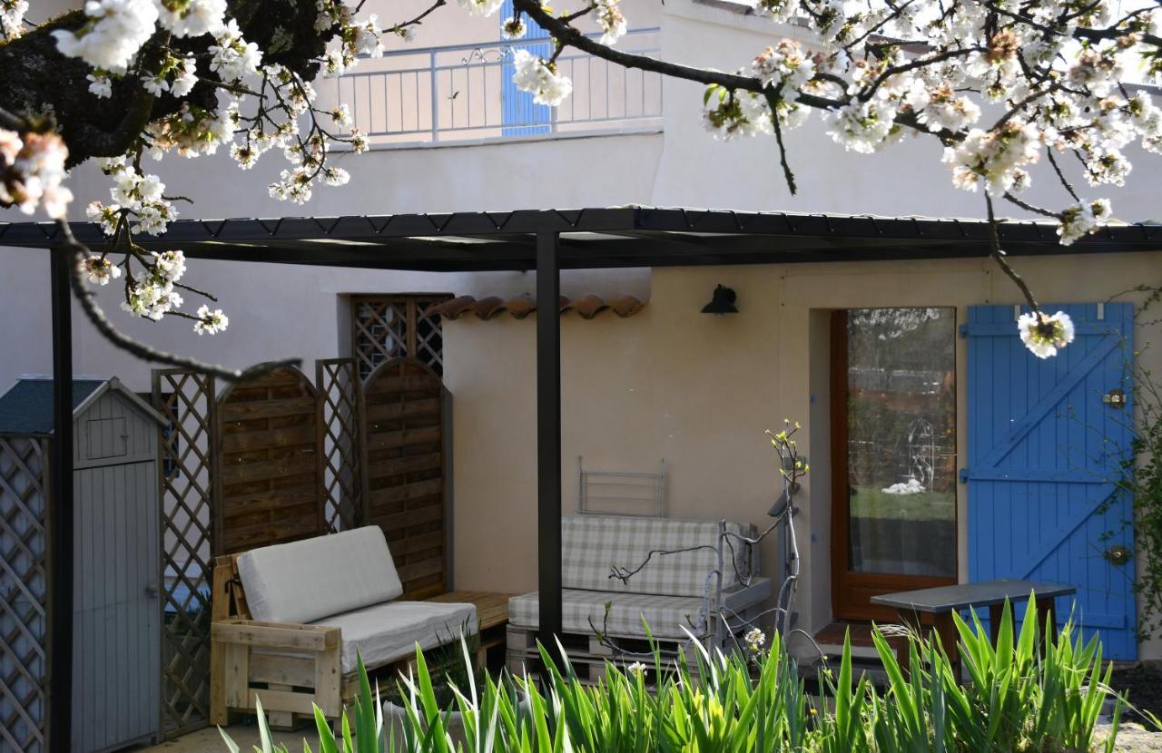 L'Ocabee Villa La Tour-d'Aigues Exterior photo